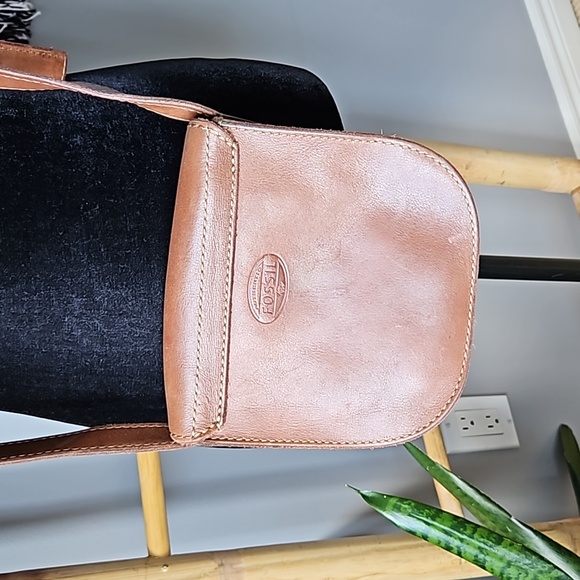 Fossil AUSTIN Crossbody Saddle Bag - Picture 3 of 6